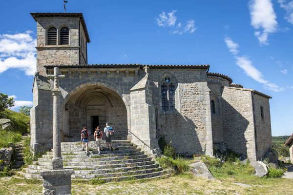 chemins de saint jacques de compostelle cluny lyon Le Puy village de montarcher et le clos perché hébergement restaurant ©Luc Olivier (2)